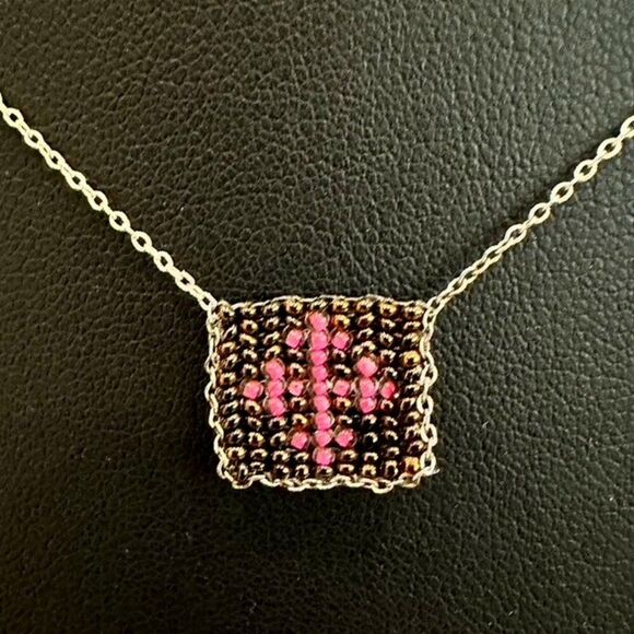 Artisan Hand made Sterling Silver & Pink Weaved Bead Cross Pendant Necklace - Picture 1 of 6
